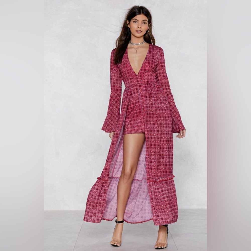 NWT! NASTY GAL maxi romper. Deep V front. Bell sleeves. Maxi length. Size 6.